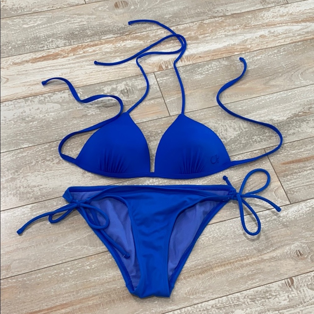 Blue triangle bikini small bottom medium top
